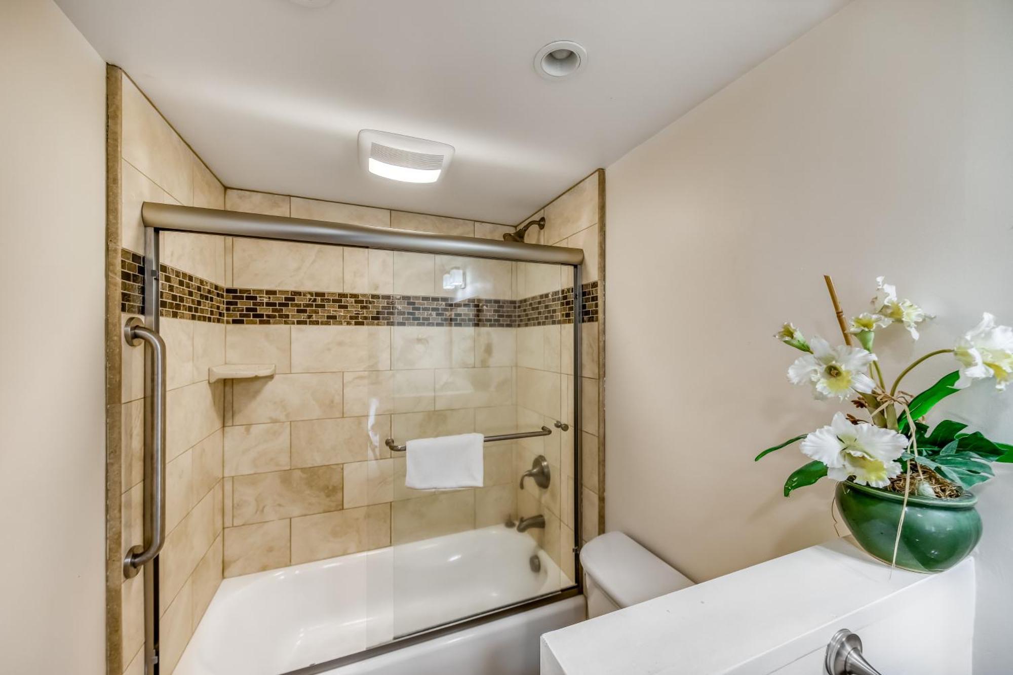 Hololani Resort Kahana Стая снимка